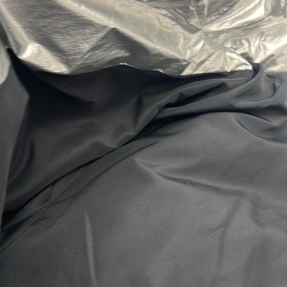 Fabletics puffer jacket - Picture 7 of 8